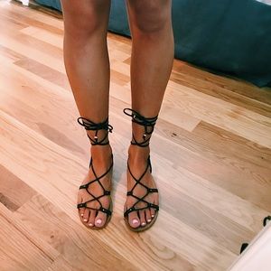 Lace-up gladiator sandals | Black size 8